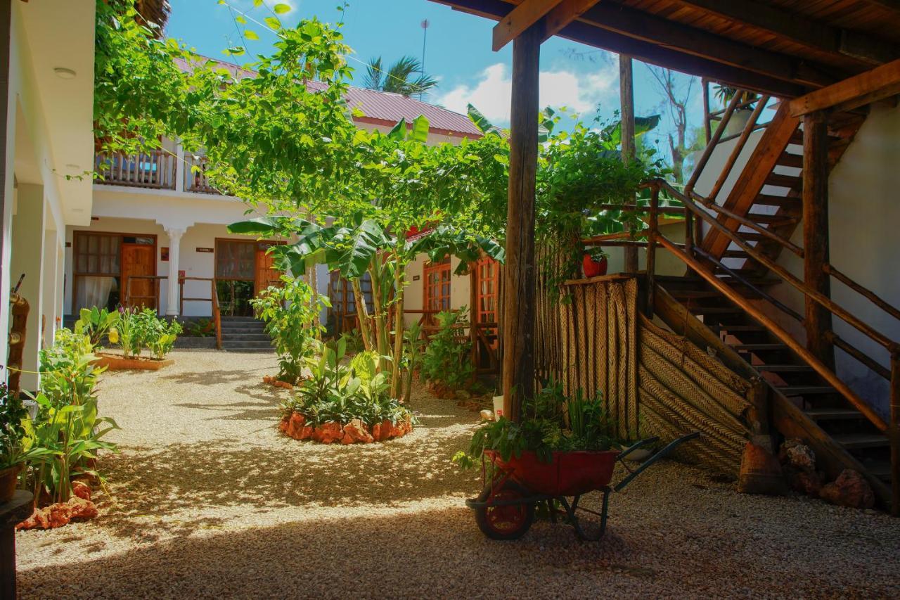 Отель La Fontana Zanzibar Нунгви Экстерьер фото