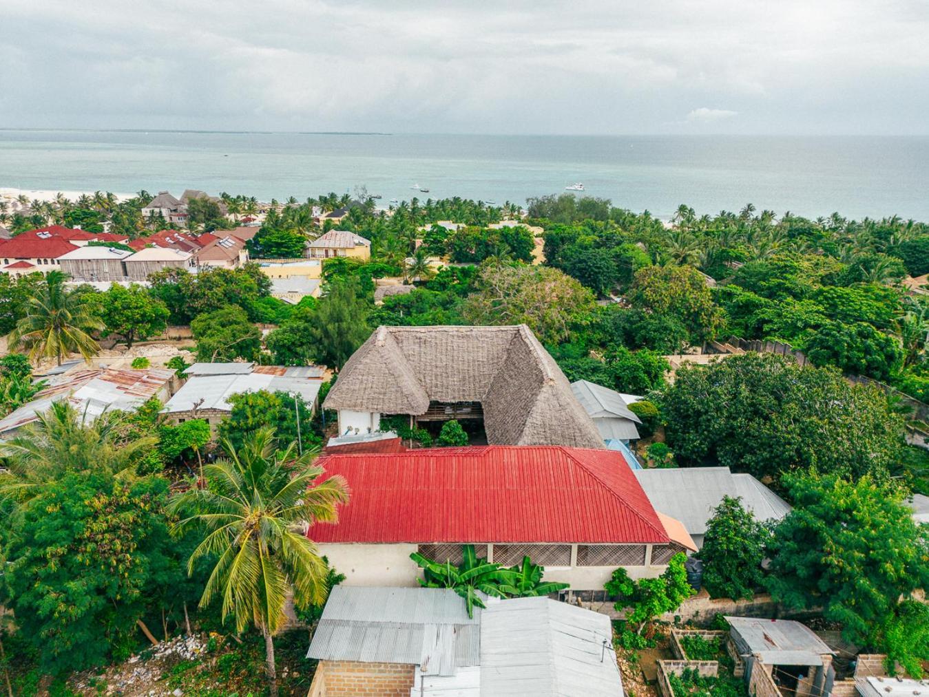 Отель La Fontana Zanzibar Нунгви Экстерьер фото